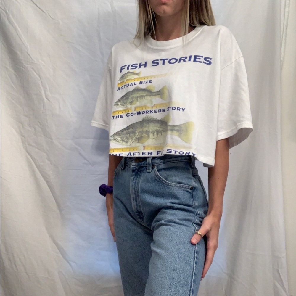 Fish stories cropped tee